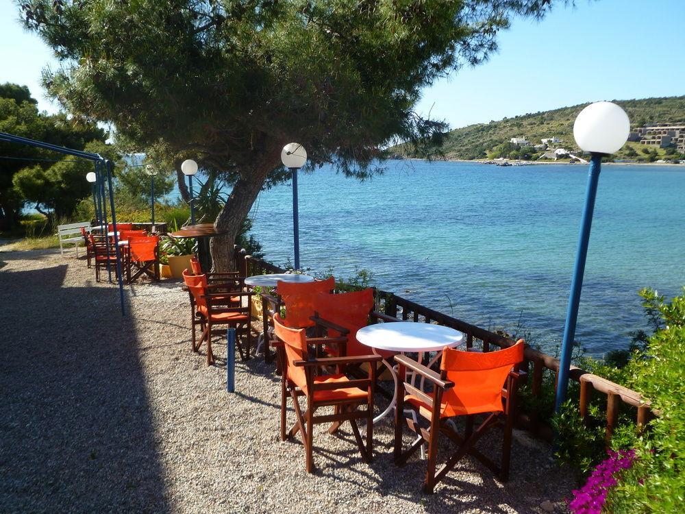 Liberty II Hotell Agia Marina  Exteriör bild