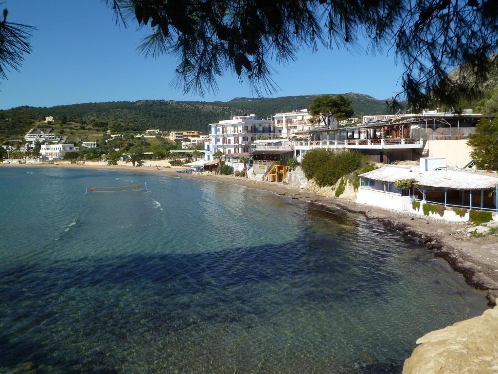 Liberty II Hotell Agia Marina  Exteriör bild